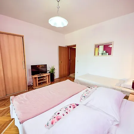 Apartman Dajak-3 By Interhome