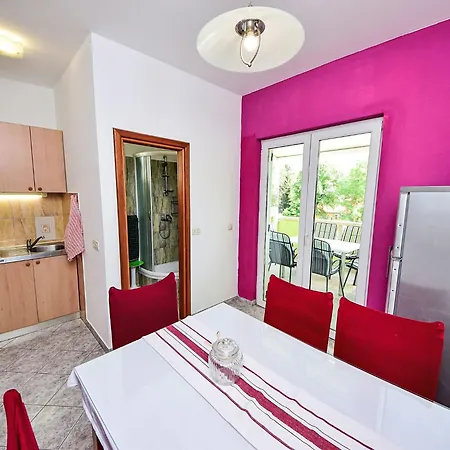 Dajak-3 By Interhome