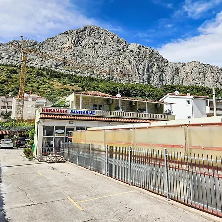 Dajak-3 By Interhome *