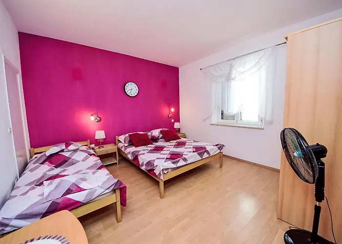 Dajak-3 By Interhome Appartamento Omiš