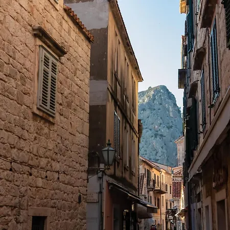 Dajak-3 By Interhome アパート *