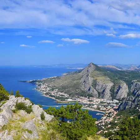 Dajak-3 By Interhome *