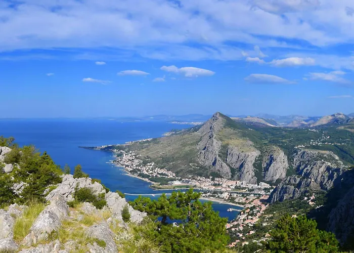 Dajak-3 By Interhome *